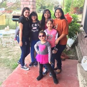 Meet your Posher, Andrea